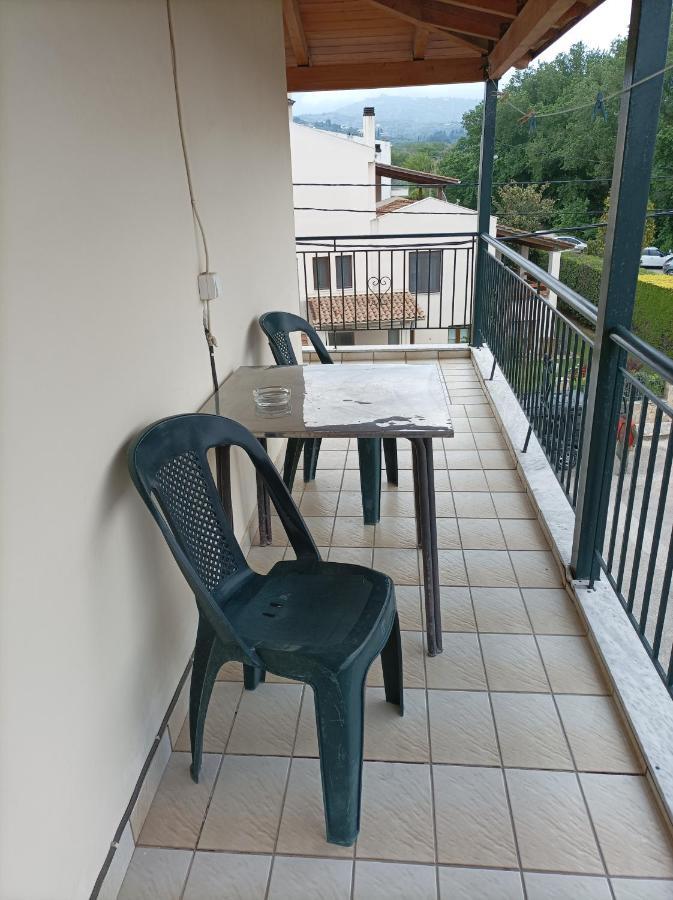 Teo'S 2 Persons Studio Deluxe B2 Patras Exterior photo
